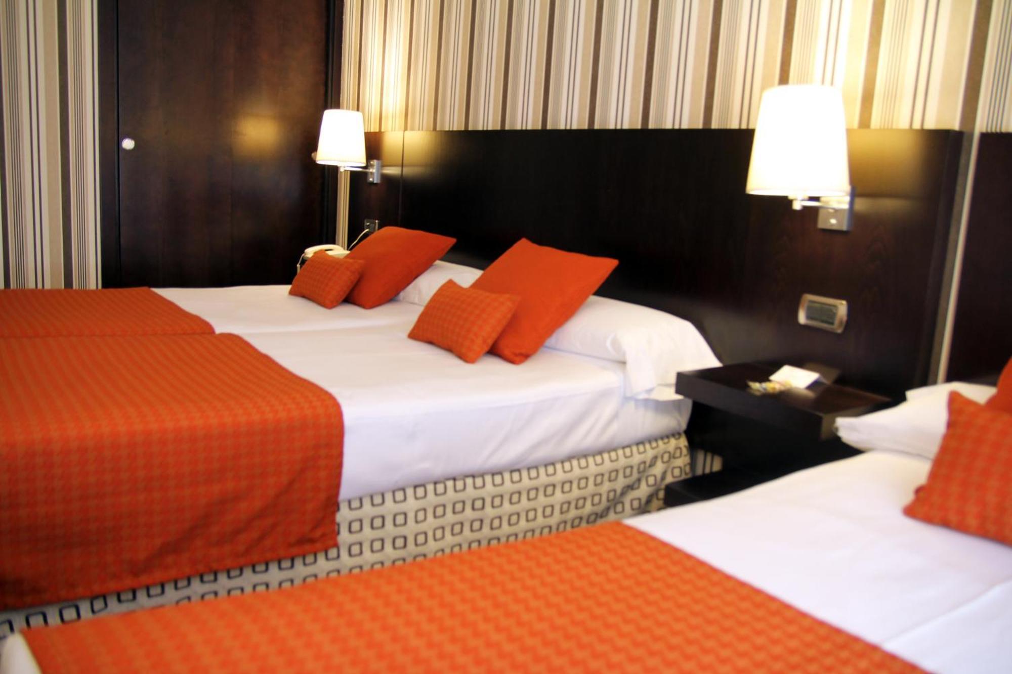 Hotel Conde Duque Bilbao Room photo